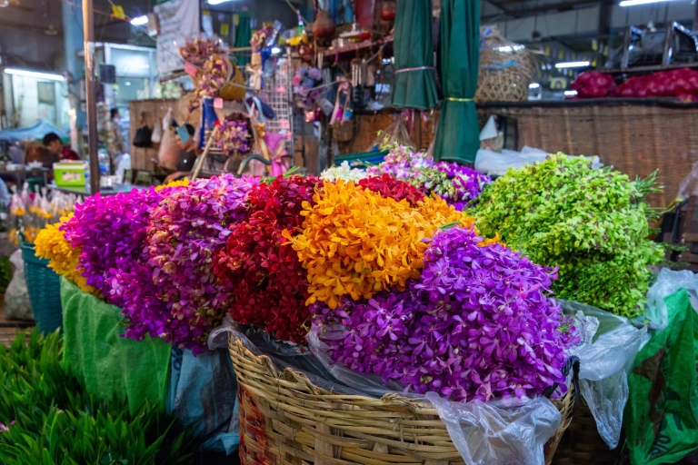 Bangkok nocturna: tuk tuk, mercados, templos y comidaBangkok nocturna: tour de 4 h en tuk tuk con comida