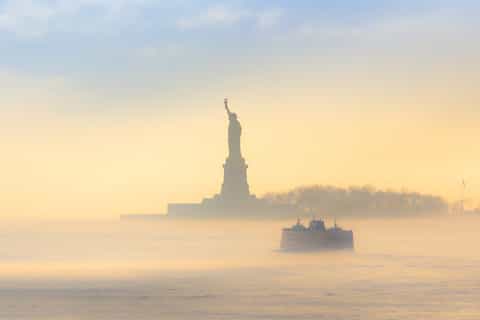 Statue of Liberty: City Skyline Yacht Tour