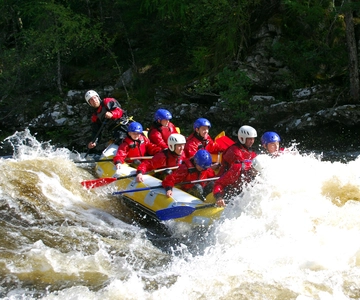 Fort William: Rafting em águas brancas no rio Garry