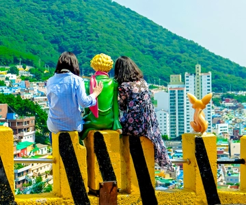 Busan: Day Trip with Gamcheon Culture Village and Sky Walk