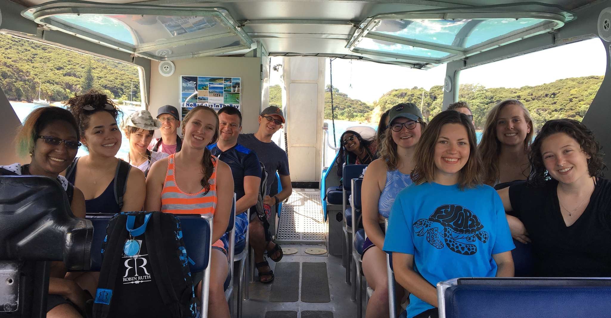 Crucero de 4,5 horas por la Bahía de las Islas y Excursión de Escapadas por la Isla - Hizvo