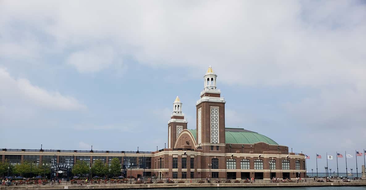 Chicago Skyline Lake Tour: 40-Minute Sightseeing Cruise