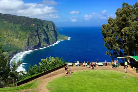 Big Island: Small Group Waipio Valley and Waterfall Tours