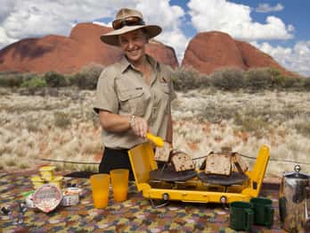 Kata Tjuta: Sonnenaufgangstour in kleiner Gruppe mit Picknick-Frühstück Kata Tjuta: Sonnenaufgangstour in kleiner Gruppe mit Picknick-Frühstück