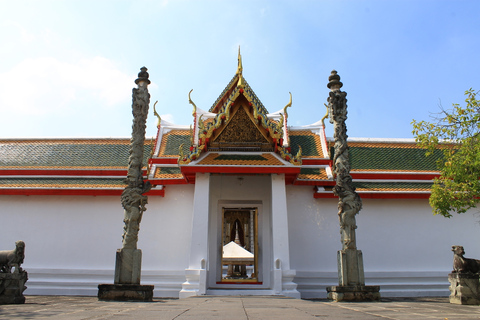 Bangkok : temples et bateau à longue queue avec déjeunerVisite en petit groupe au départ de Tha Maharaj