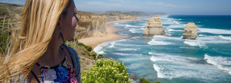 From Melbourne: Great Ocean Road Reverse Experience