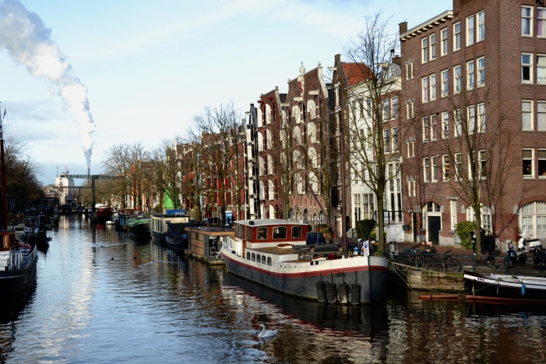 Amsterdam: Secrets of Jordaan City Discovery Game Tour in English