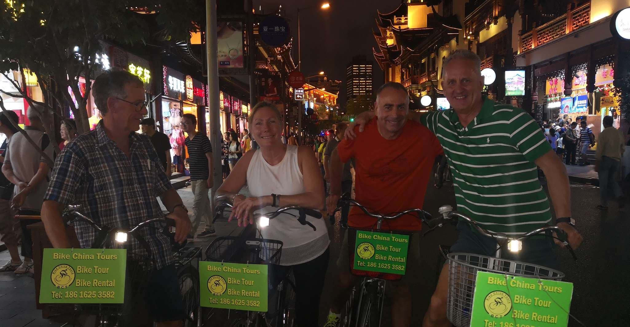 Shanghai: Nightlife Adventure and Tasting Bike Tour photo 7