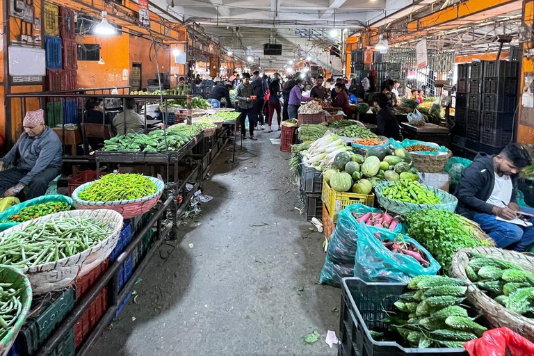 Kathmandu: Morning Market Tour with Nepali Breakfast