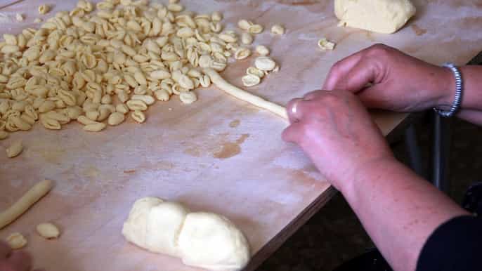 bari private walking tour with focaccia tasting