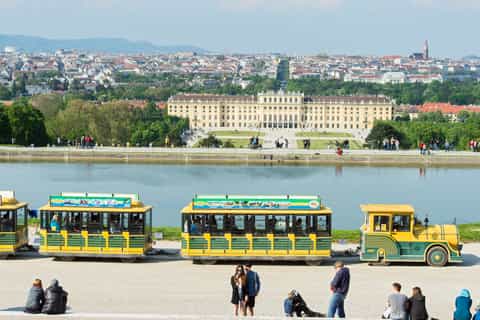 Vienna: Panorama Train Tickets to explore Schönbrunn Palace
