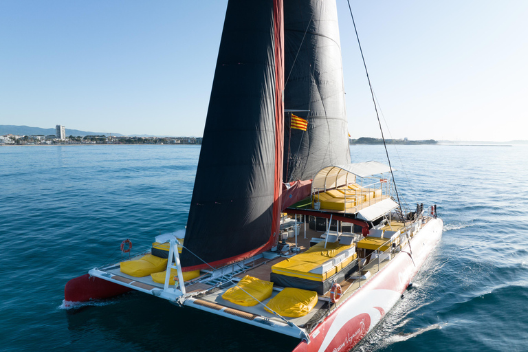 Cambrils: Catamaran Cruise with Drinks and BBQ Lunch Option Afternoon Cruise with Drinks
