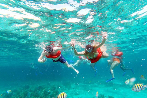 Negril: Solnedgångskryssning med katamaran, snorkling och öppen bar