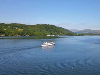 Windermere Yellow Cruise: Vaar tussen Bowness en Lakeside