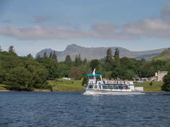 Windermere: 24-uurs hop-on-hop-off-rondvaart. Bekijk het hele meer