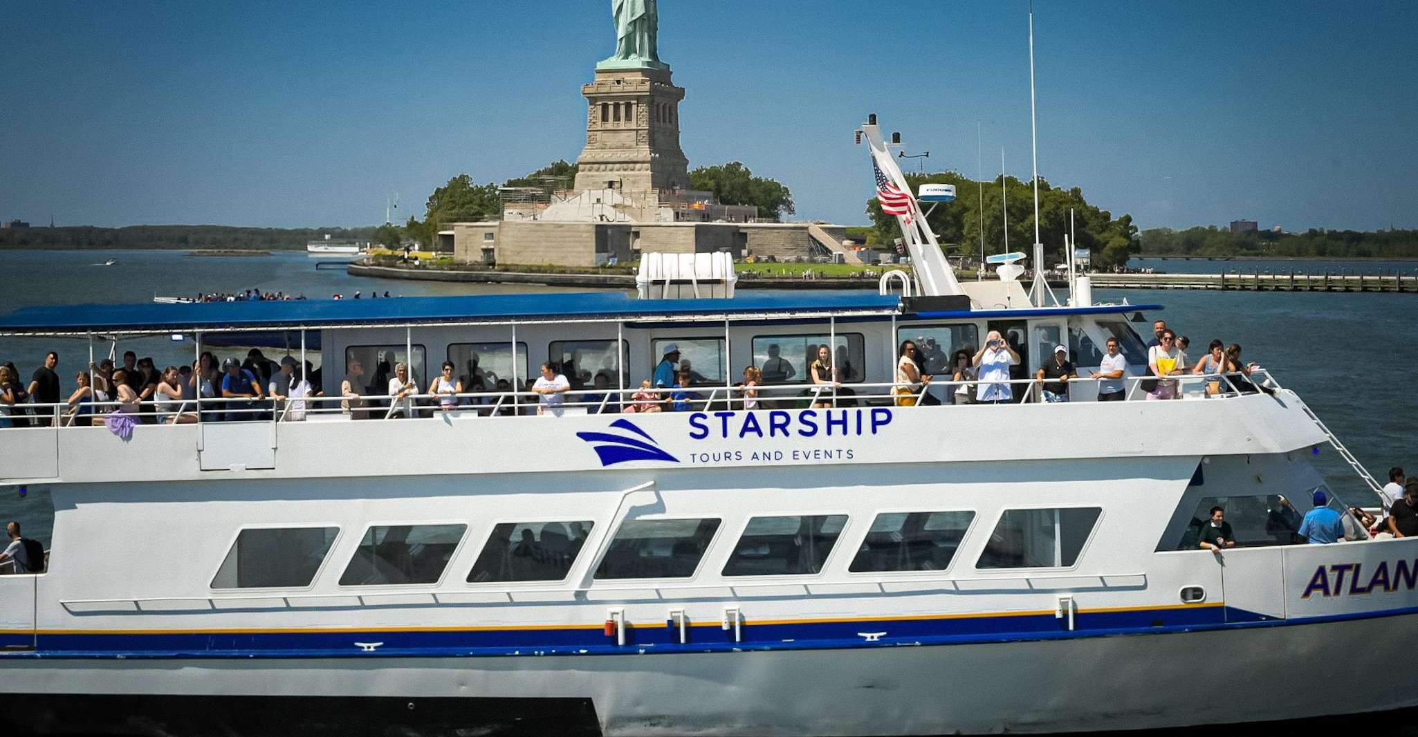 NYC: Starship Landmark 90 Minute Sightseeing Cruise