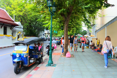 Bangkok: Świątynie i rejs długą łodzią z lunchemWycieczka w małej grupie: Odbiór z hotelu w centrum Bangkoku