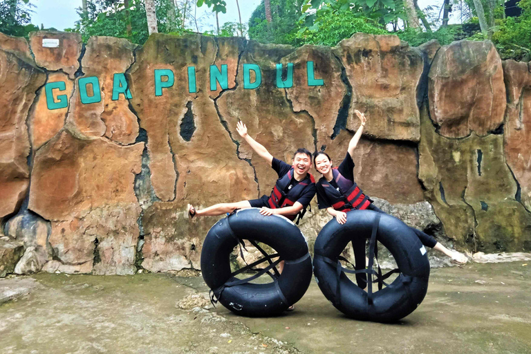 Yogyakarta : Grotte de Jomblang, grotte de Pindul et descente de la rivière Oyo en chambre à air