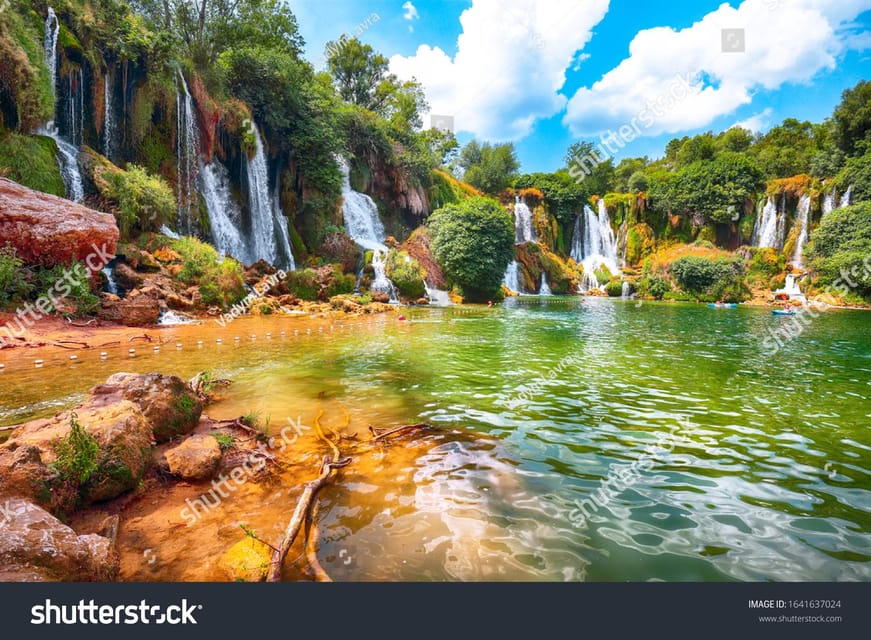 Excursión de un día al puente viejo de Mostar y a las cascadas de ...