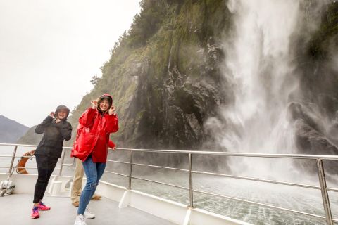 From Queenstown: Milford Sound Full-Day Trip
