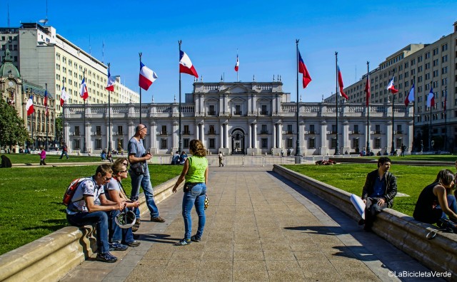 Visit Santiago Highlights, Parks and Politics Bike Tour in Santiago
