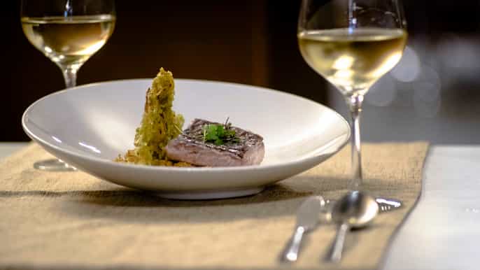 seville wine and tapas walking tour