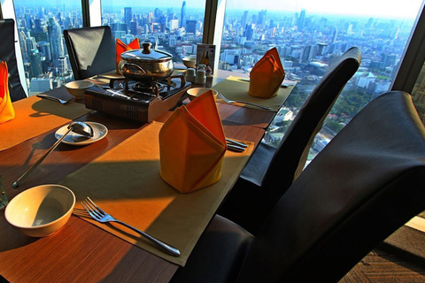 Baiyoke Sky Hotel: restaurante con vistas desde el piso 82