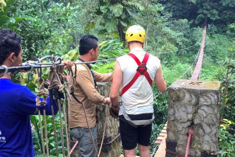 Desde Phuket: Experiencia de cuidado de elefantes con rafting y tirolinaDesde Phuket