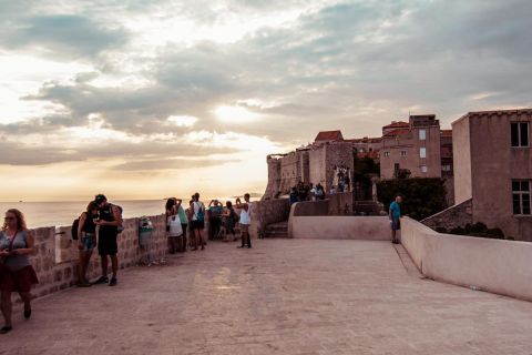 Dubrovnik : visite guidée des remparts au coucher du soleil