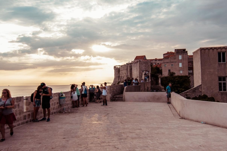 Dubrovnik: tour histórico a pie de murallas y guerrasTour privado
