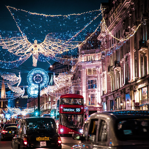 Top Deck London Christmas Lights Tour on a Vintage Bus