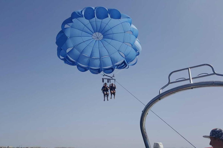 Doha: Parasailing Experience with Views of The Pearl