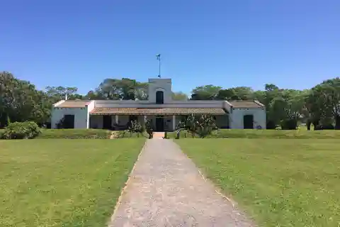 San Antonio de Areco & Lujan Full-Day Tour From Buenos Aires