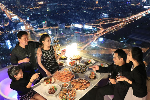 Bangkok: bufé y mirador en la torre BaiyokeBufé en el piso 81 del Baiyoke: asientos interiores