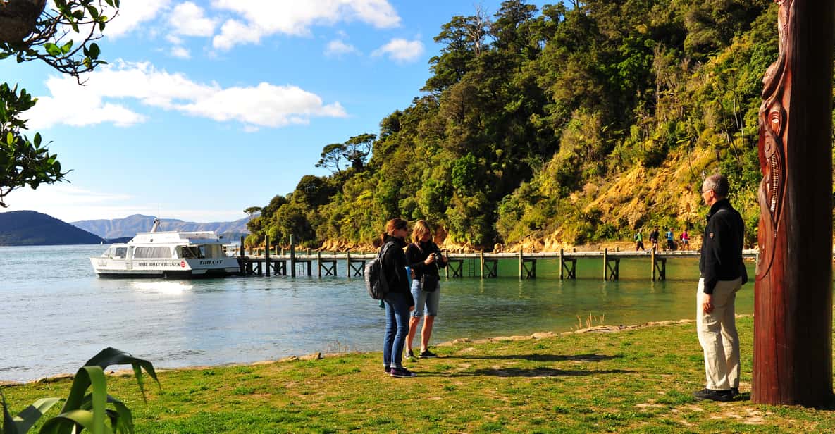 Queen Charlotte Sound Mail Boat Cruise from Picton
