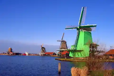 De Amesterdão: Excursão a Zaanse Schans e Volendam em pequenos grupos