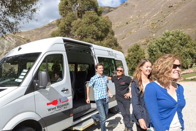 Bus à cheval sur le vin de Queenstown et de la vallée de GibbstonBus Queenstown & Gibbston Valley Wine Hopper