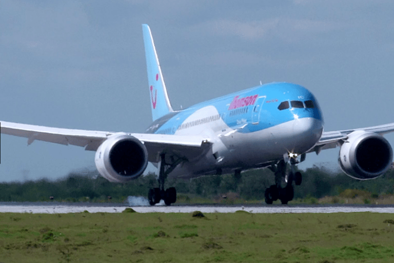 Navette privée de l'aéroport de Cancun avec WIFITransfert vers le port de Chiquila ou Holbox