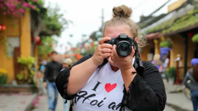 hoi an guided photo tour by scooter with lunch