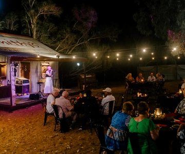 Longreach: Smithy's Outback Dinner and Show