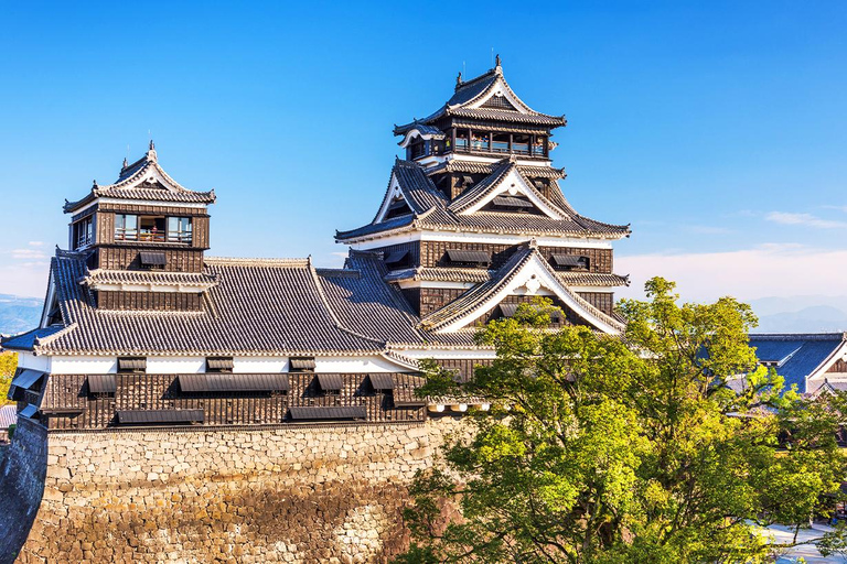 Kyushu Aso Volcano, Aso Boy Scenic Train, dagstur med varm källa11:00 Upphämtning vid Kumamoto slott