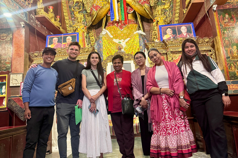 كاتماندو: رحلة إيفرست، ومواقع اليونسكو، ودورة الطبخ