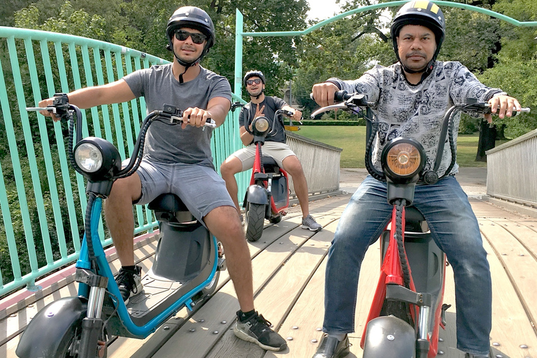 Grande tour de scooter elétrica e eBike em PragaGrand Tour de 2 horas de scooter elétrico