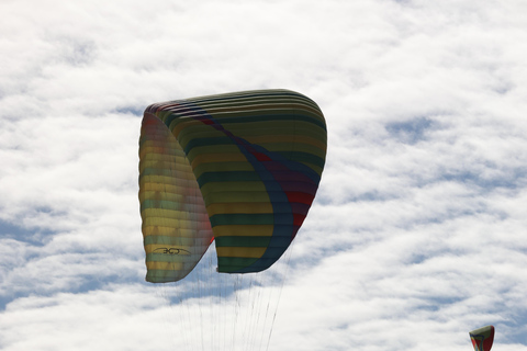 Marrakech: Paragliding Experience in the Agafay Desert