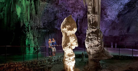 Piran: Halbtagestour zu den Höhlen und Schlössern ab Portorož Piran: Halbtagestour zu den Höhlen und Schlössern ab Portorož