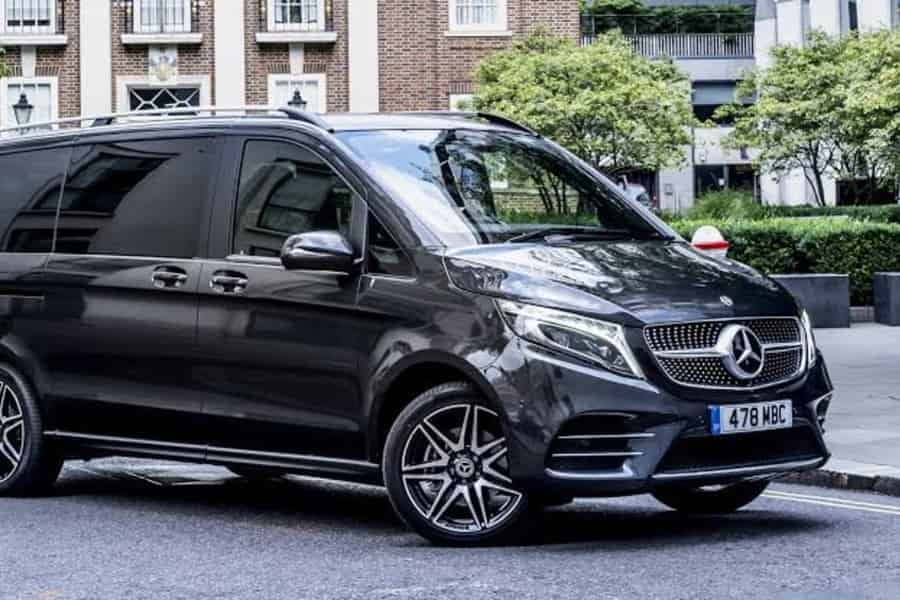 Paris: Privater Disneyland Rücktransfer für bis zu 6 Personen. Foto: GetYourGuide