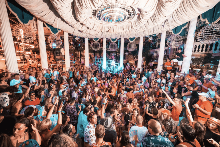 Ibiza: pass per discoteche e pool party con hip-hop, R&amp;B e reggaetonIbiza: Pass per discoteca e festa in piscina con musica hip-hop, R&amp;B e reggaeton