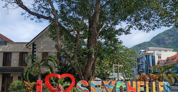Mahé: Guided Island Tour