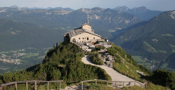 Private Eagles Nest and Salt Mines Tour ab Salzburg