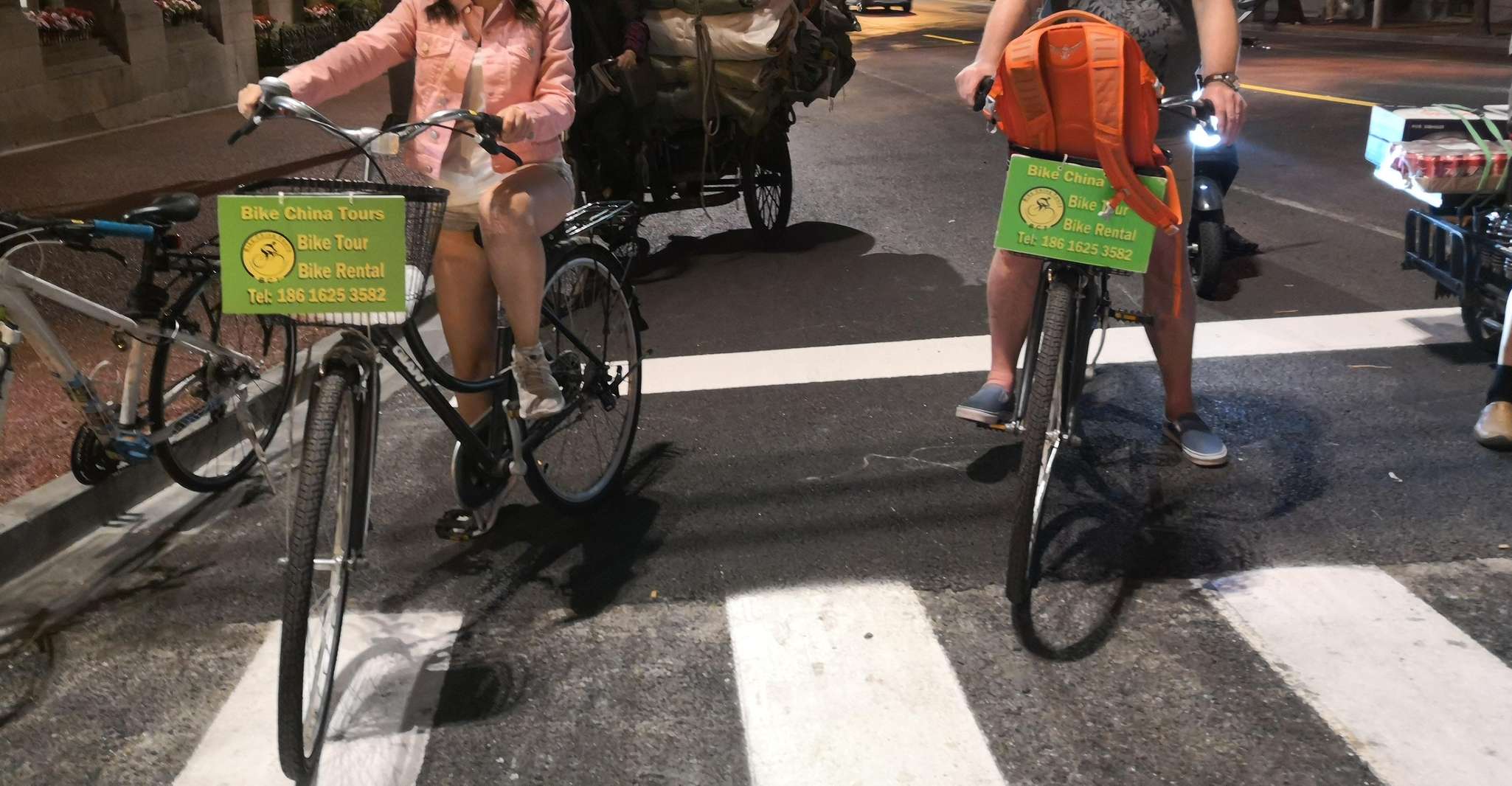 Shanghai: Nightlife Adventure and Tasting Bike Tour photo 20